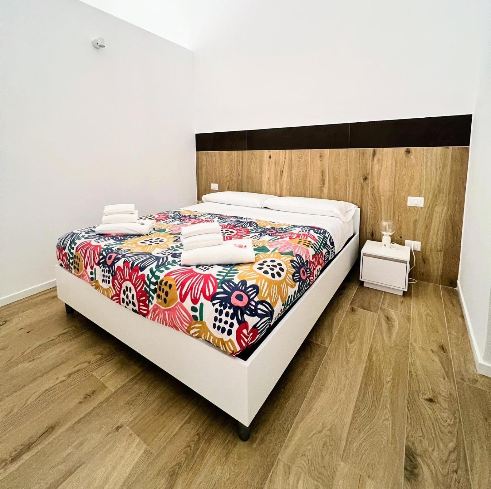 Andrea'S 12 Daire Bari Dış mekan fotoğraf